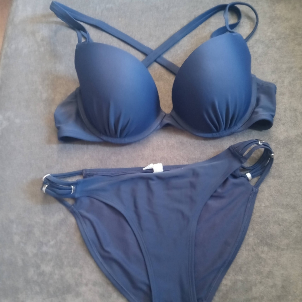 Aerie bikini.